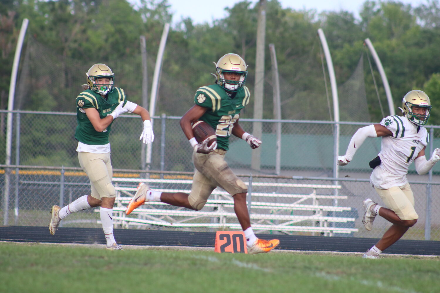 Cam Smith bursts into the secondary. He scored two touchdowns during the green and gold game.